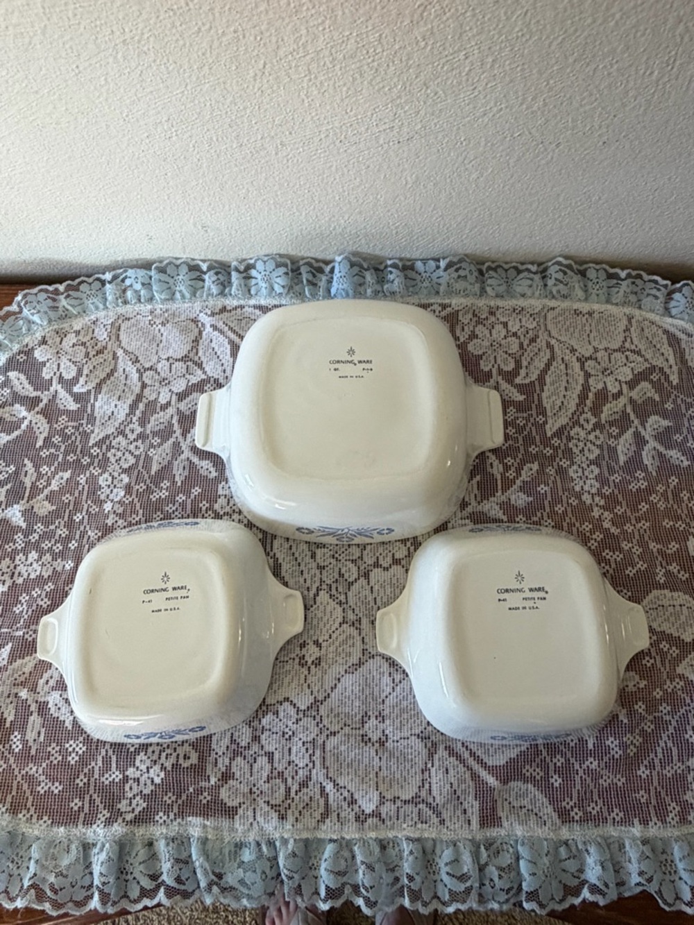 3 Corningware baking dishes. - Picture 4 of 11
